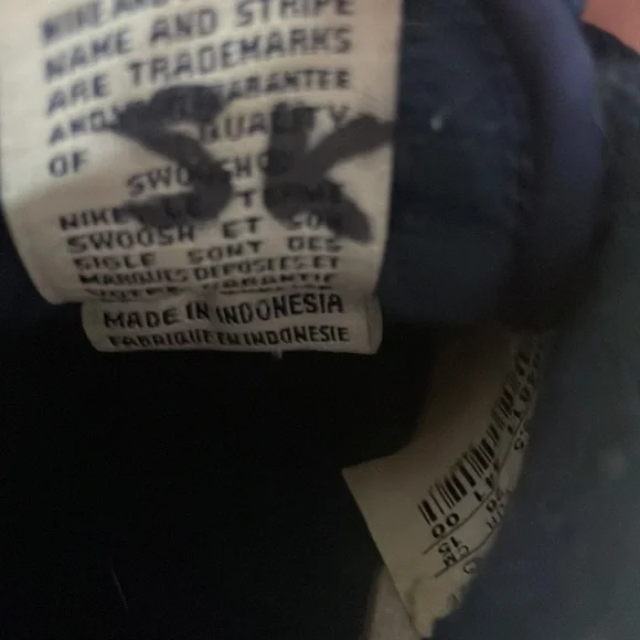 Nike Dunks - Picture 5 of 6